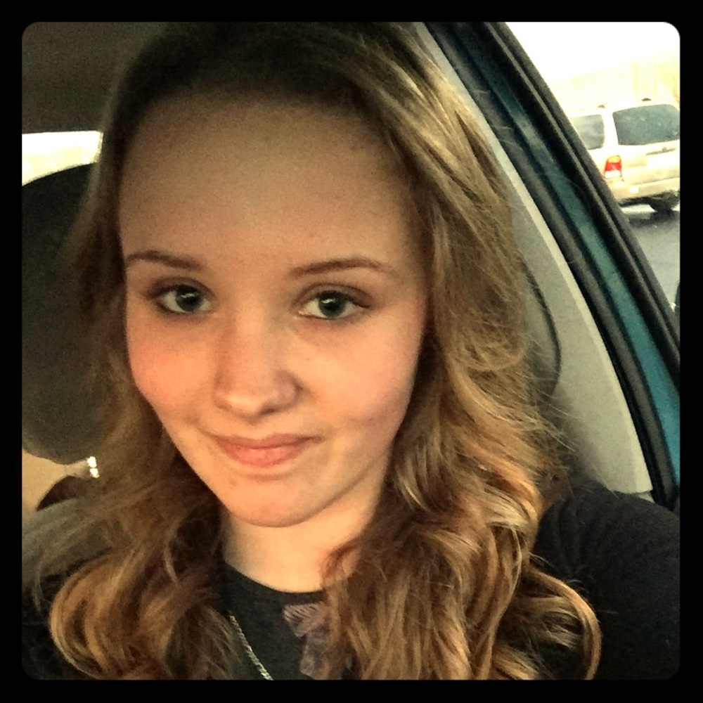 Meet your Posher, Amanda